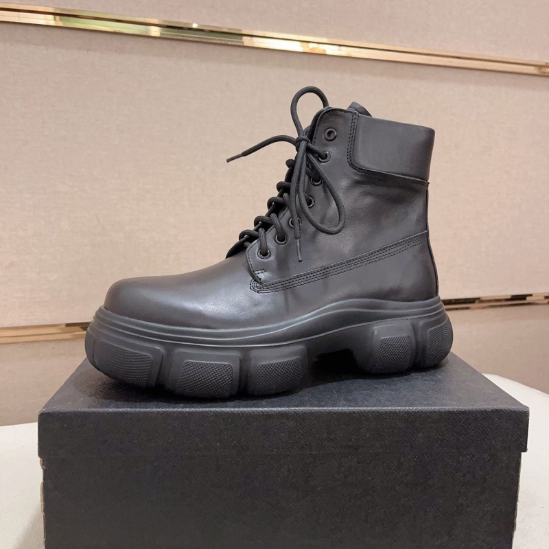 Pra*a boots